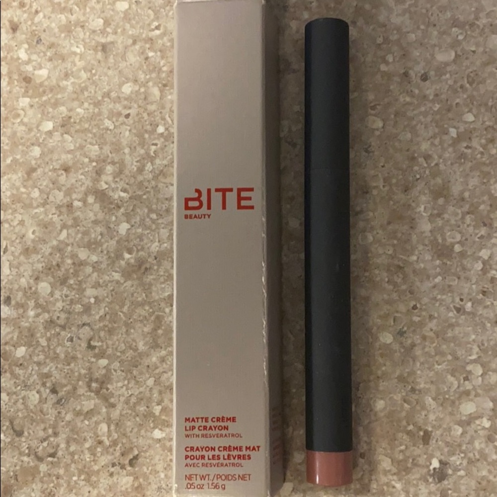 Bite Beauty Matte Creme Lip Crayon in Glacé